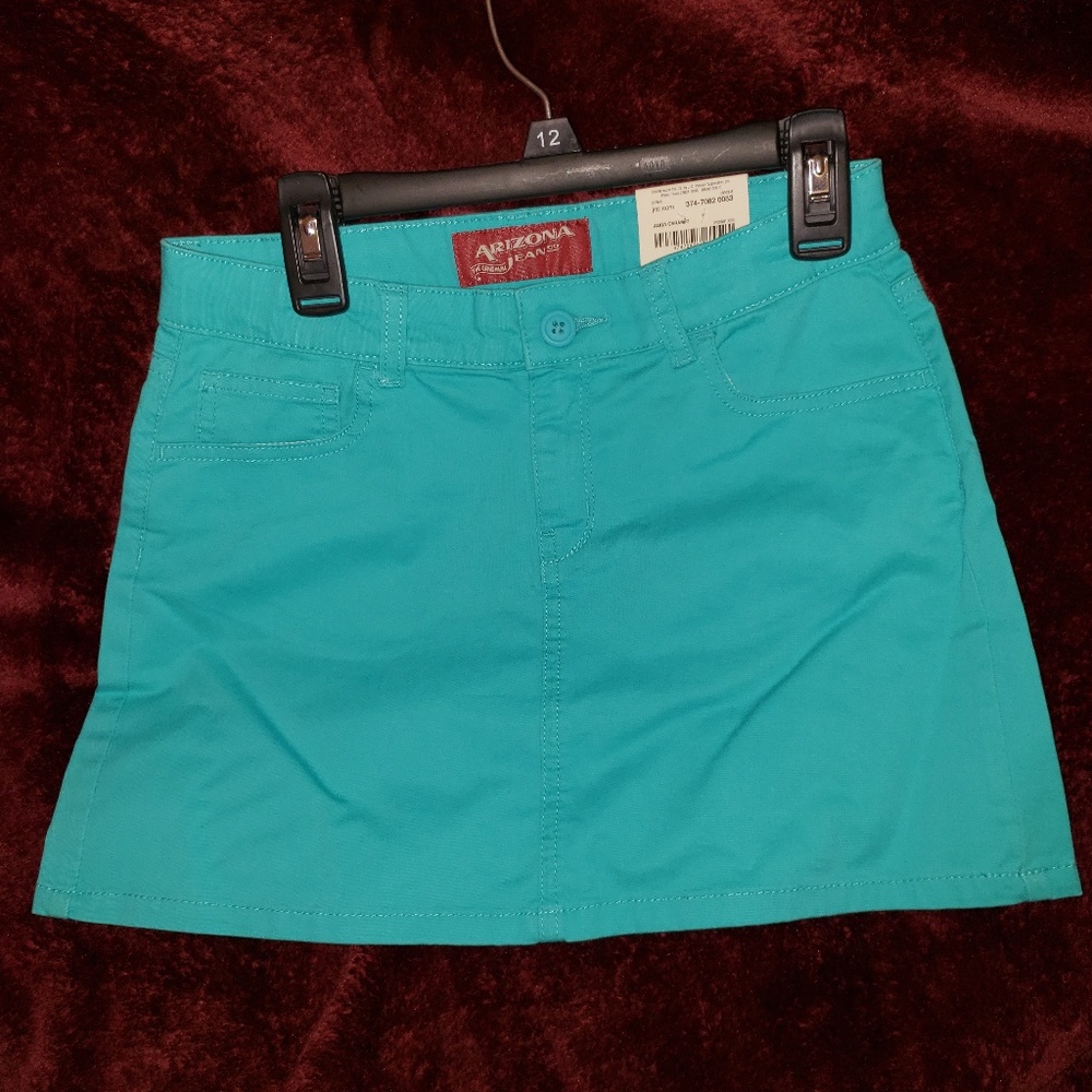 New! Girl's Size 12 Teal Skirt